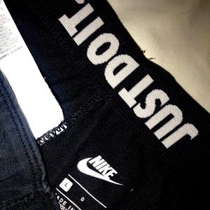 Nike Leggings (Large)